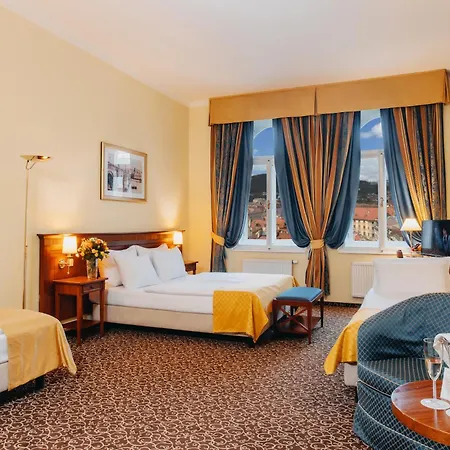 Louis Leger Hotel