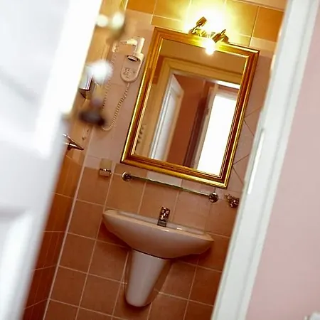 Louis Leger - Czech Leading Hotel 4*