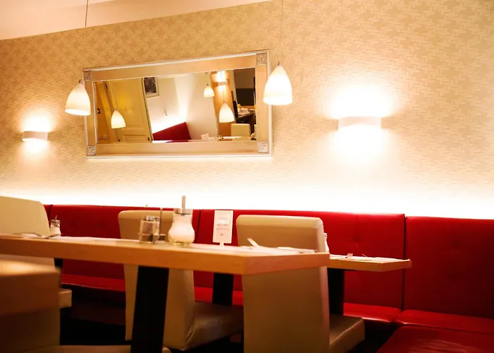 Louis Leger - Czech Leading 4* Prag