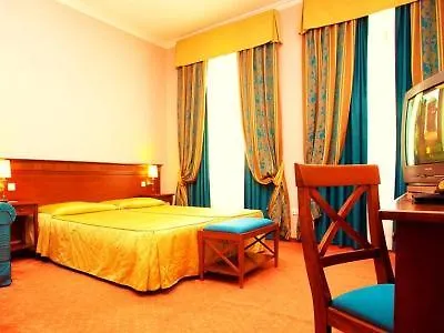 Louis Leger Hotel