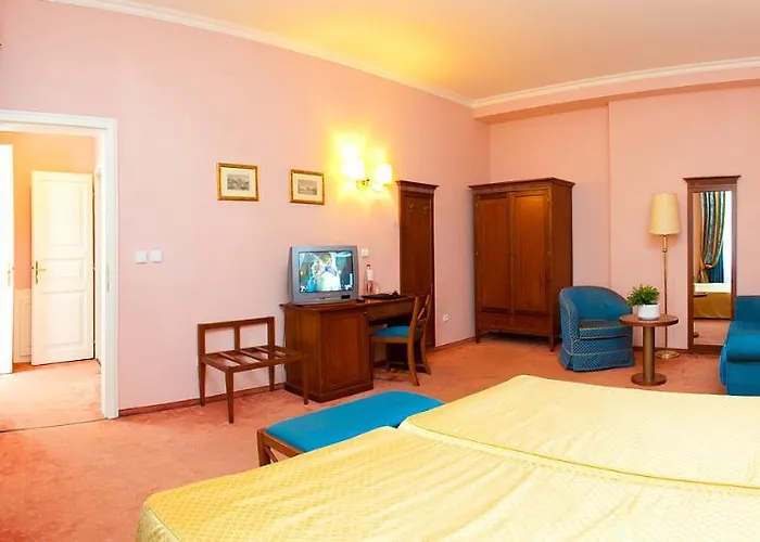 Hotel Louis Leger 4*